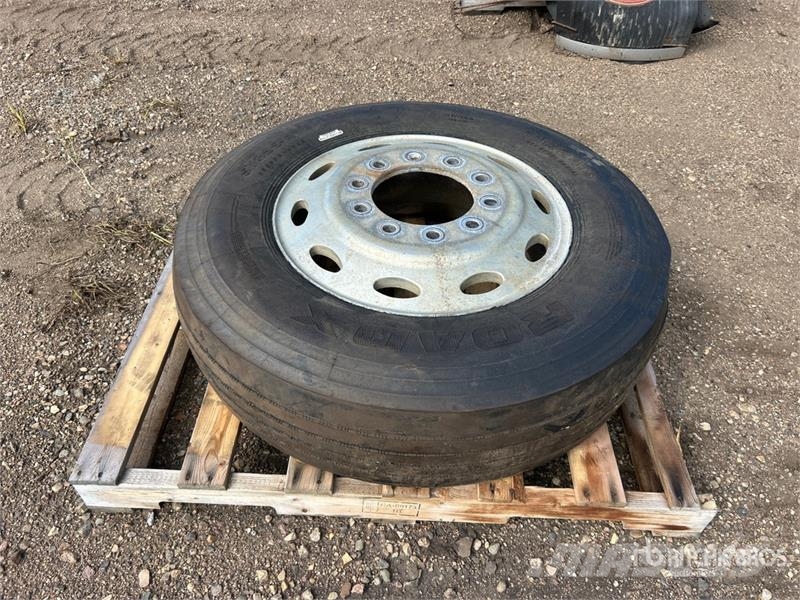 RoadX 11R24.5 Tires Tyres, wheels and rims
