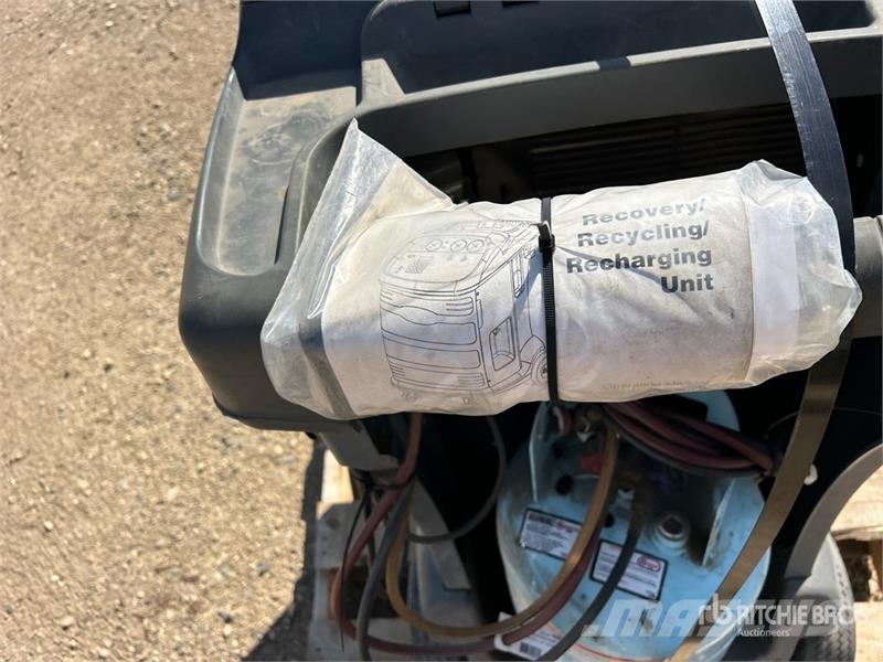 Robinair 17800B Refrigerant Recovery/ Recycling & Drugi deli
