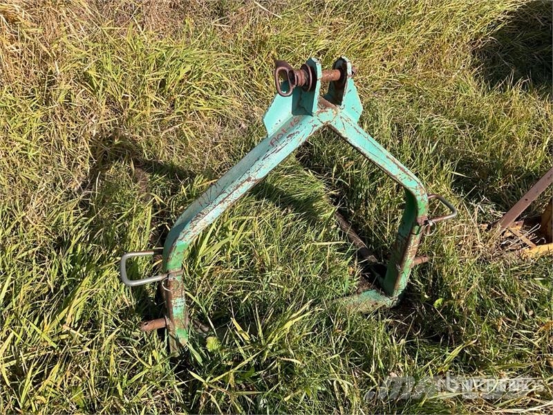  Roblin Welding 44 in 3-Point Bale Spear ملحقات أخرى للجرارات