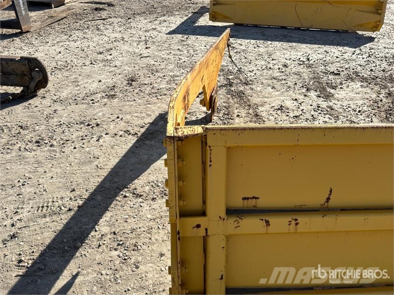 Rock Truck Tail Gate Sonstige Baumaschinen