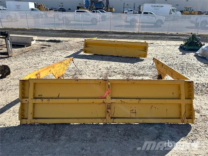 Rock Truck Tail Gate Sonstige Baumaschinen