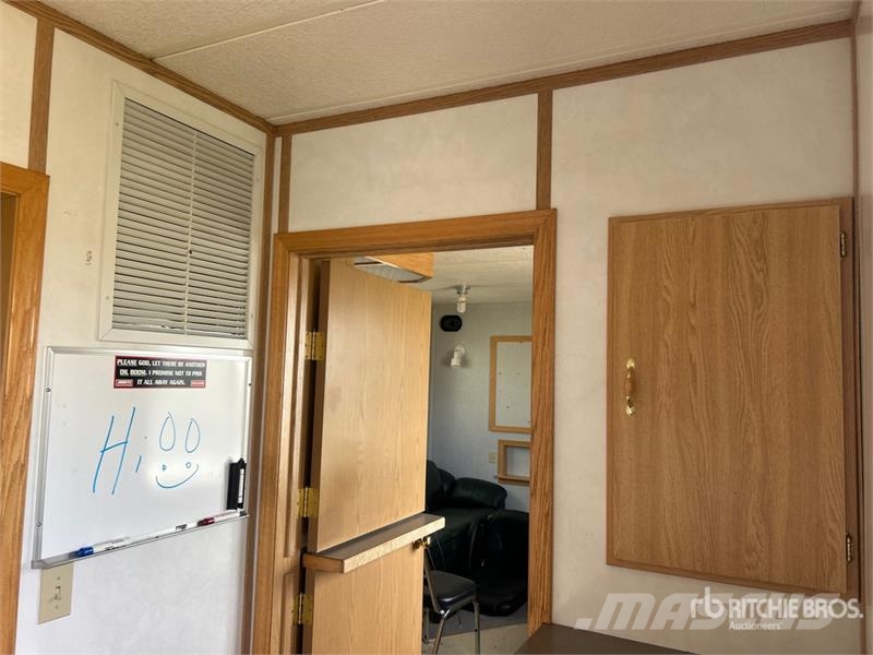  Rocky Mountain Energy Services Mobile Camp ثكنات البناء