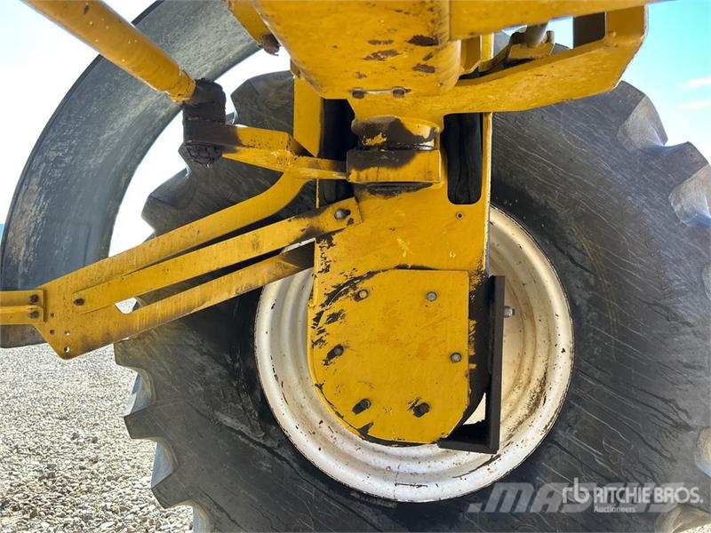 RoGator 854 Samohodne prskalice