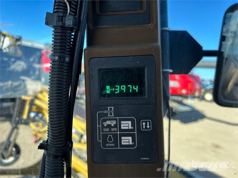 RoGator 854 Samohodne prskalice