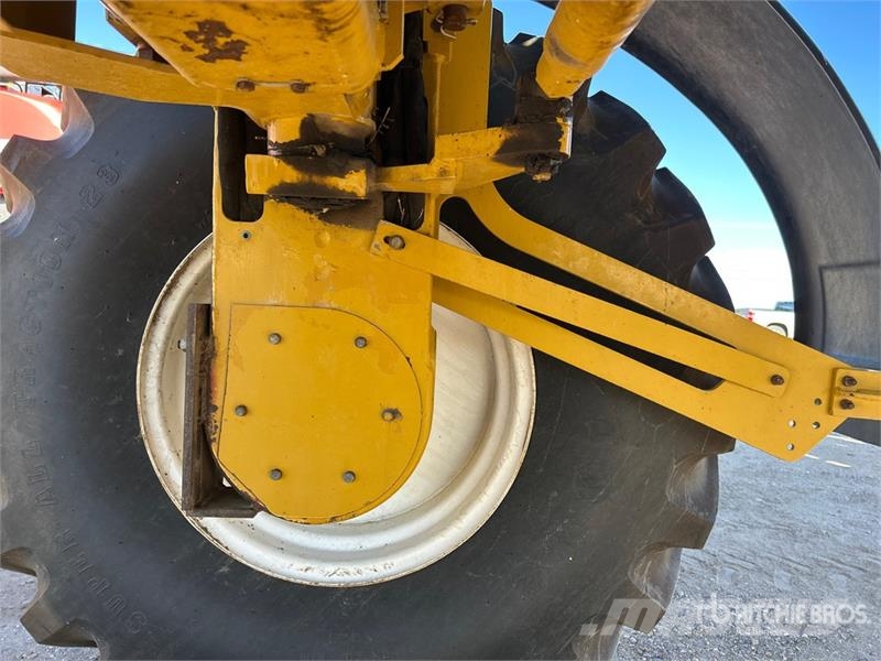 RoGator 854 Samohodne prskalice