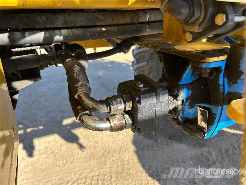 RoGator 854 Samohodne prskalice