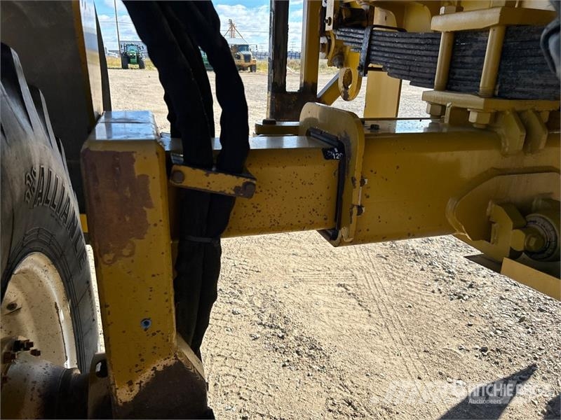 RoGator 854 Samohodne prskalice