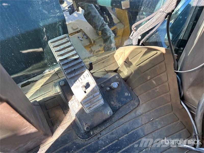 RoGator 854 Samohodne prskalice