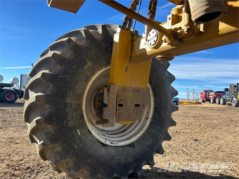 RoGator 864 90 ft 4x4 High Clearance Self-Propelled Spraye Self-propelled sprayers