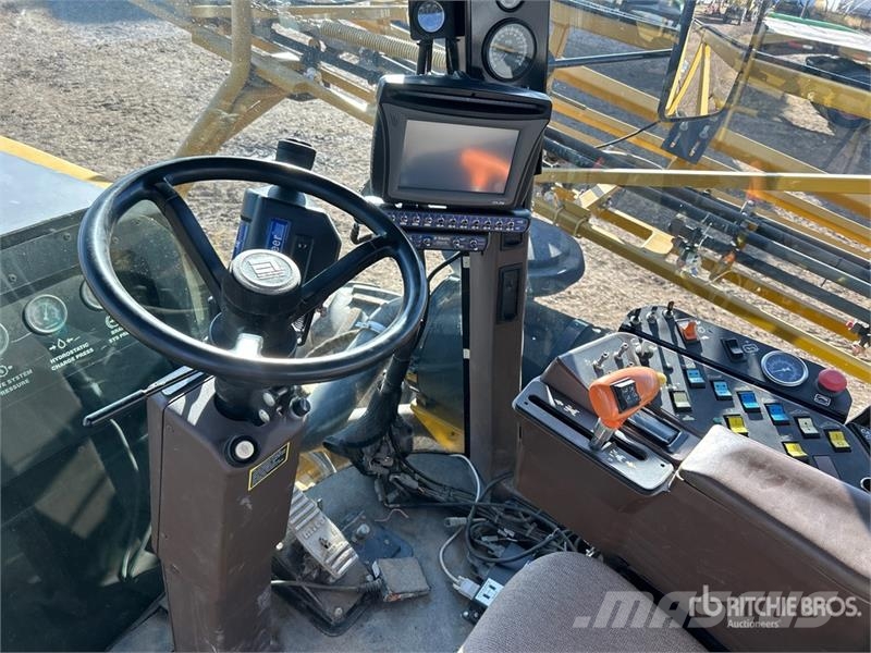 RoGator 864 90 ft 4x4 High Clearance Self-Propelled Spraye Self-propelled sprayers