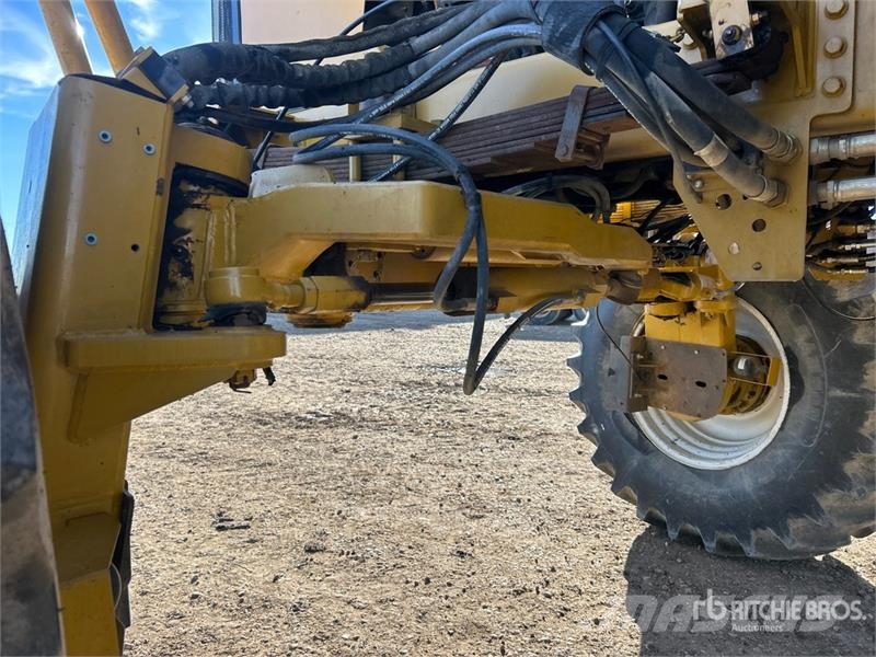 RoGator 864 90 ft 4x4 High Clearance Self-Propelled Spraye Self-propelled sprayers