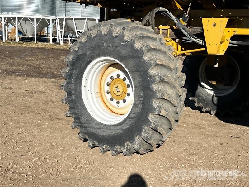 RoGator 864 90 ft 4x4 High Clearance Self-Propelled Spraye Self-propelled sprayers