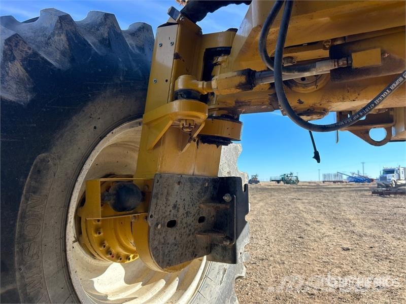 RoGator 864 90 ft 4x4 High Clearance Self-Propelled Spraye Self-propelled sprayers