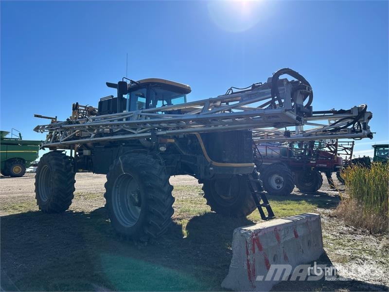 RoGator RG1100 132 ft 4x4 High Clearance Self-Propelled Sp Savaeigiai purkštuvai