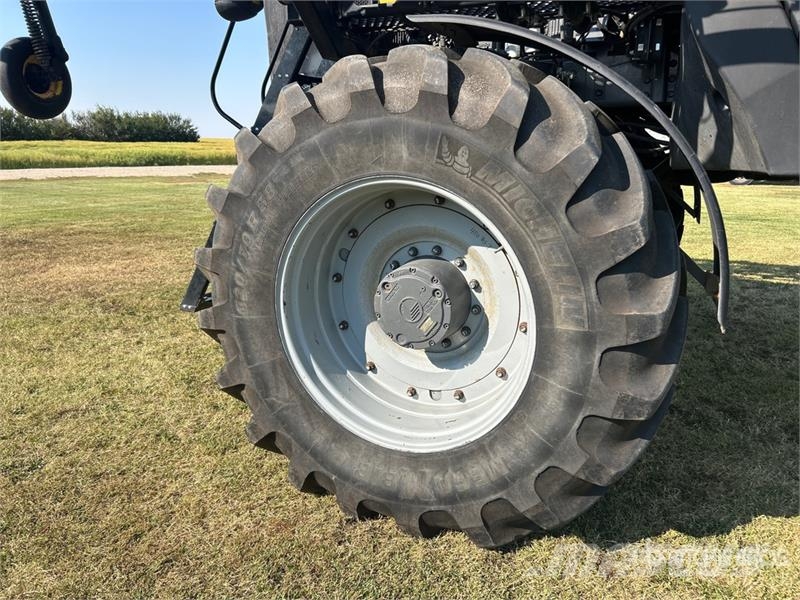 RoGator RG900 120 ft 4x4 High Clearance Floater Self-Prope Selbstfahrende Sprühgeräte
