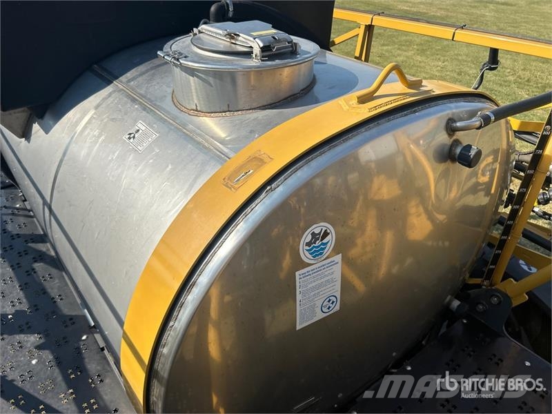 RoGator RG900 120 ft 4x4 High Clearance Floater Self-Prope Selbstfahrende Sprühgeräte