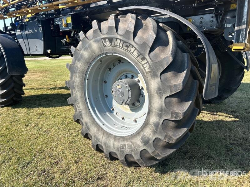 RoGator RG900 120 ft 4x4 High Clearance Floater Self-Prope Selbstfahrende Sprühgeräte