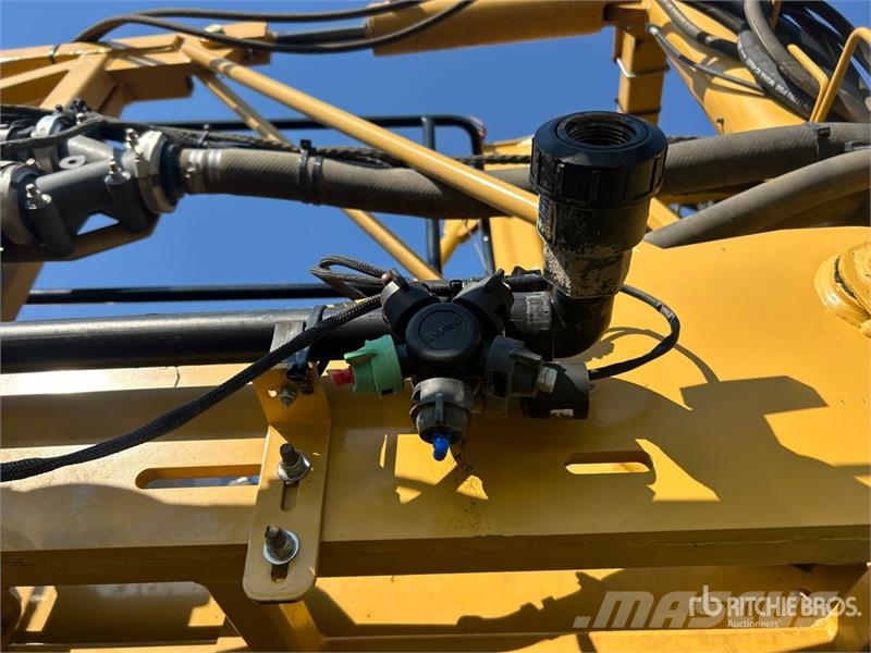 RoGator RG900 120 ft 4x4 High Clearance Floater Self-Prope Selbstfahrende Sprühgeräte