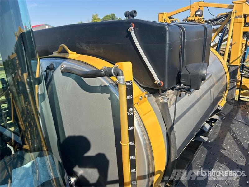 RoGator RG900 120 ft 4x4 High Clearance Floater Self-Prope Selbstfahrende Sprühgeräte