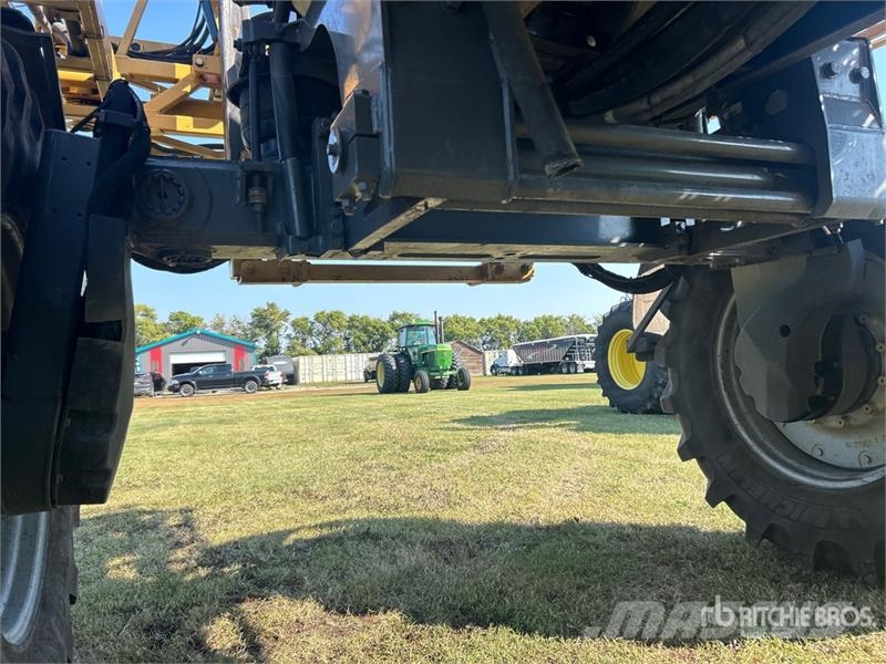 RoGator RG900 120 ft 4x4 High Clearance Floater Self-Prope Selbstfahrende Sprühgeräte