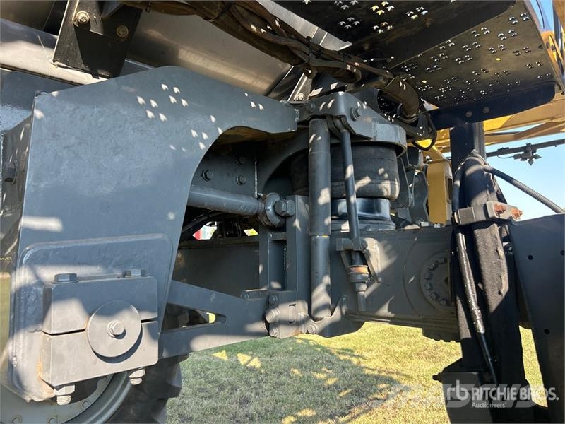 RoGator RG900 120 ft 4x4 High Clearance Floater Self-Prope Selbstfahrende Sprühgeräte