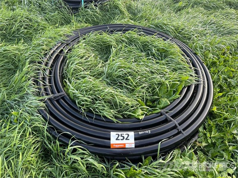 Roll of 2 in Utility Hose Drugi deli