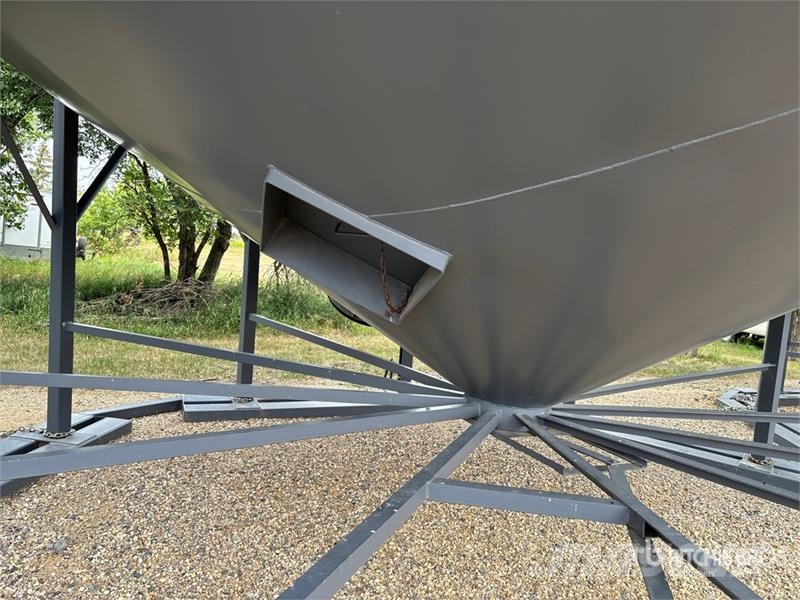 Rosco +/- 4400 bu 6 Ring Hopper Grain Bin وحدات / آلات معالجة المحاصيل وتخزينها - أخرى