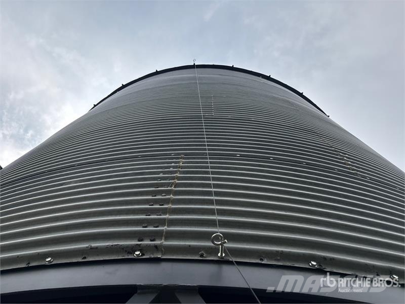 Rosco +/- 4400 bu 6 Ring Hopper Grain Bin وحدات / آلات معالجة المحاصيل وتخزينها - أخرى