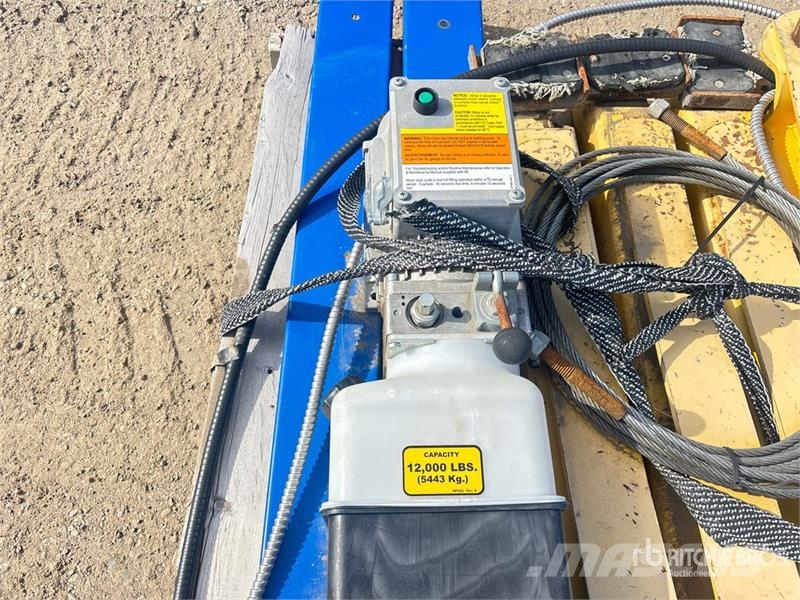 Rotary SP012N710 2 Post 12000 lb Vehicle Lift Utilaje construcții - Altele