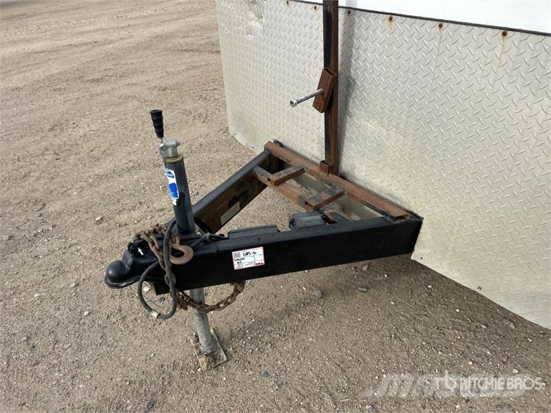 Royal 15 ft T/A Enclosed Trailer Prikolice sa sandukom