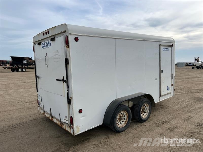 Royal 15 ft T/A Enclosed Trailer Prikolice sa sandukom