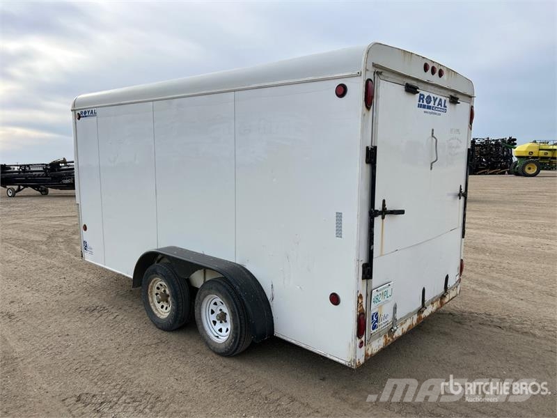 Royal 15 ft T/A Enclosed Trailer Prikolice sa sandukom