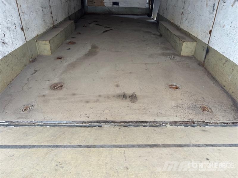 Royal 21 ft T/A Enclosed Trailer Prikolice zabojniki