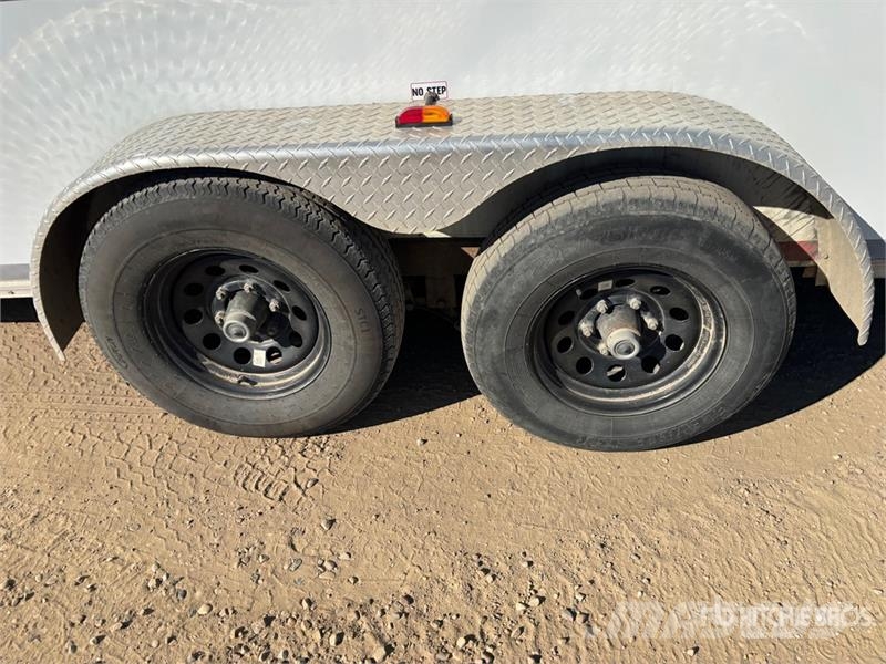 Royal Cargo 16 ft T/A Pressure Washer Enclosed Trailer Anhänger-Kastenaufbau