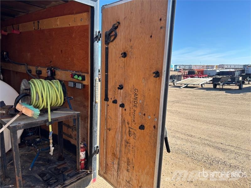 Royal Cargo 16 ft T/A Pressure Washer Enclosed Trailer Anhänger-Kastenaufbau