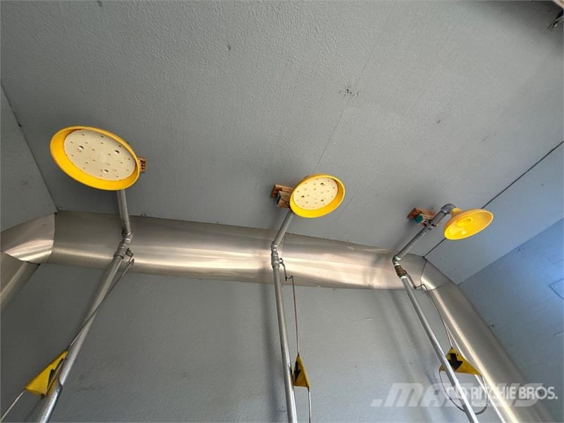 Royal Cargo 17 ft T/A Emergency Shower Unit Enclosed Tra Van Body Trailers