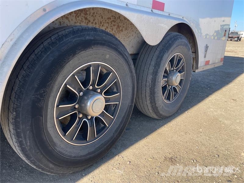 Royal Cargo CHT70-816F-78 17 ft T/A Enclosed Trailer مقطورات ذات هيكل صندوقي