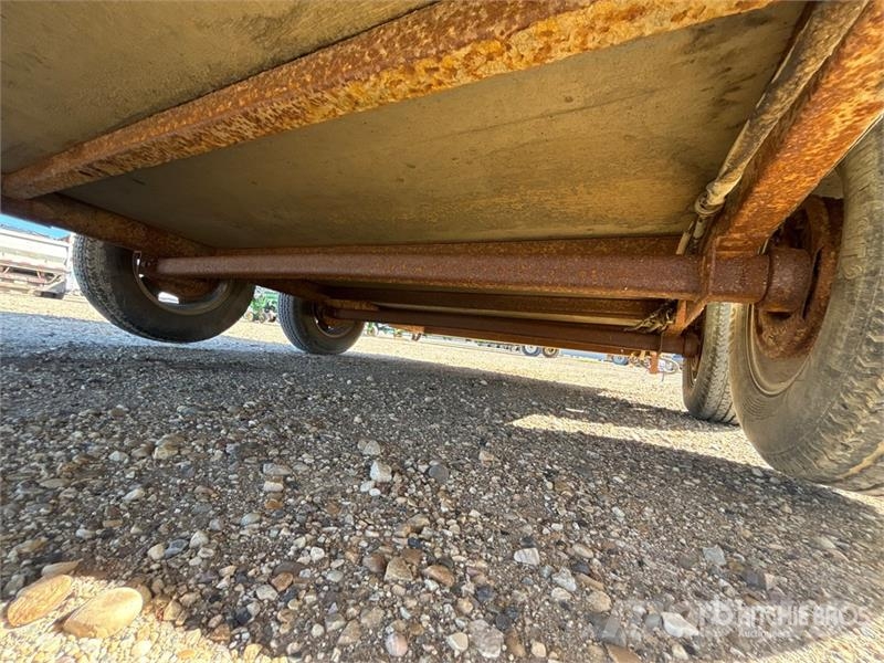 Royal Cargo XRCHT3561472 T/A 13 ft 6 in Enclosed Trailer Furgoonhaagised