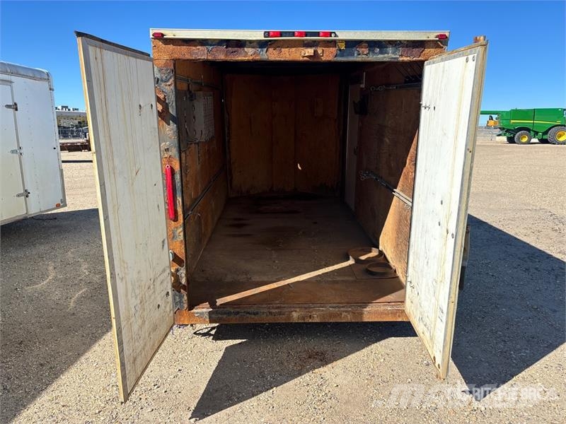 Royal Cargo XRCHT3561472 T/A 13 ft 6 in Enclosed Trailer Furgoonhaagised