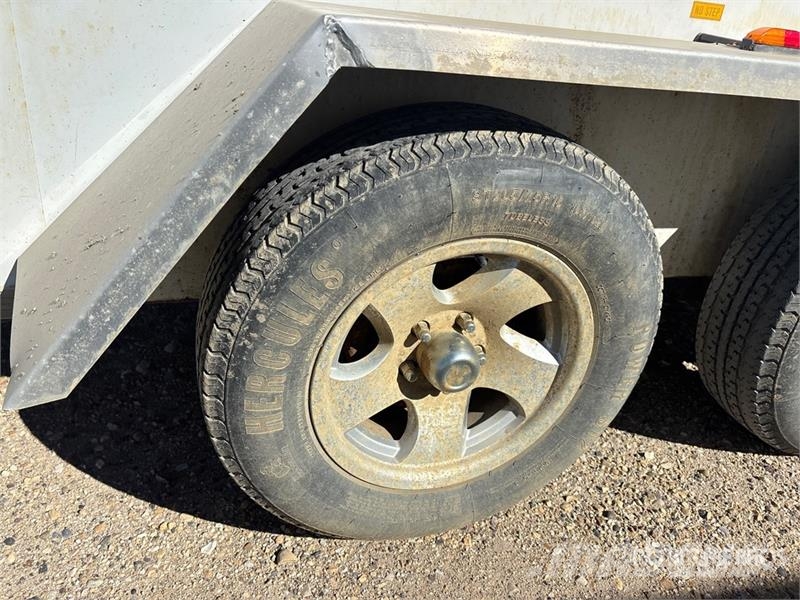 Royal Cargo XRCHT3561472 T/A 13 ft 6 in Enclosed Trailer Furgoonhaagised