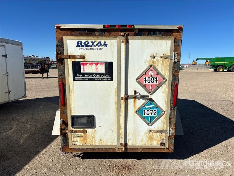 Royal Cargo XRCHT3561472 T/A 13 ft 6 in Enclosed Trailer Furgoonhaagised
