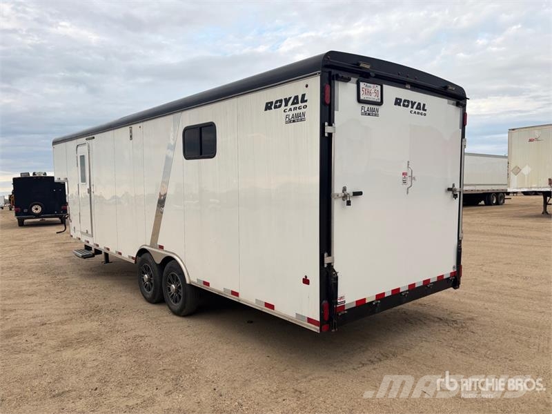 Royal CGT70 26 ft T/A Gooseneck Enclosed Trailer مقطورات ذات هيكل صندوقي