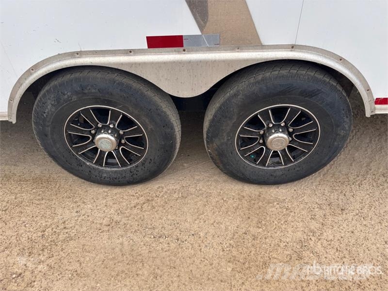 Royal CGT70 26 ft T/A Gooseneck Enclosed Trailer مقطورات ذات هيكل صندوقي