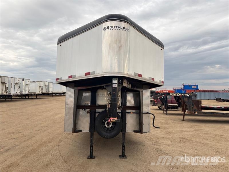 Royal CGT70 26 ft T/A Gooseneck Enclosed Trailer مقطورات ذات هيكل صندوقي