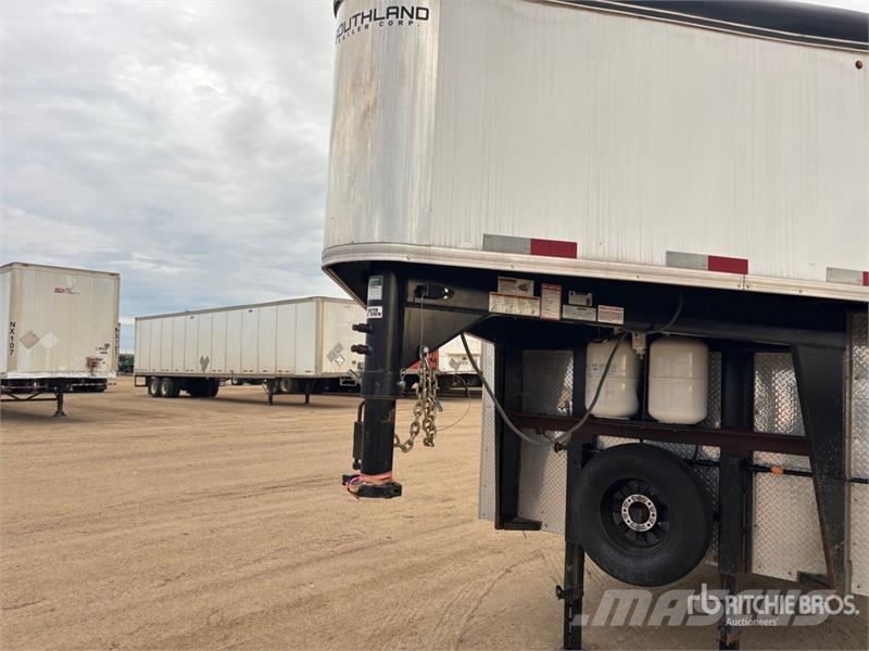 Royal CGT70 26 ft T/A Gooseneck Enclosed Trailer مقطورات ذات هيكل صندوقي