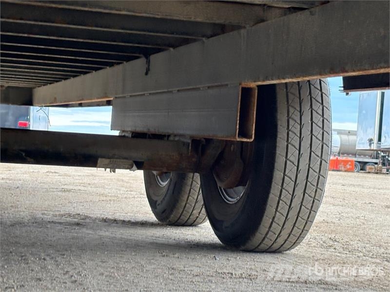 Royal CGT70 26 ft T/A Gooseneck Enclosed Trailer مقطورات ذات هيكل صندوقي