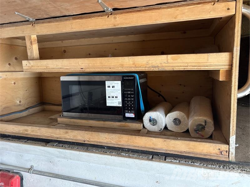 Royal Trailer 24 ft Tri/A Gooseneck Mud Mixing Enclosed Box Trailers
