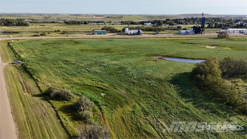Ryley, AB NW 4-50-17-W4 21.41 +/- Acres on Title F Další