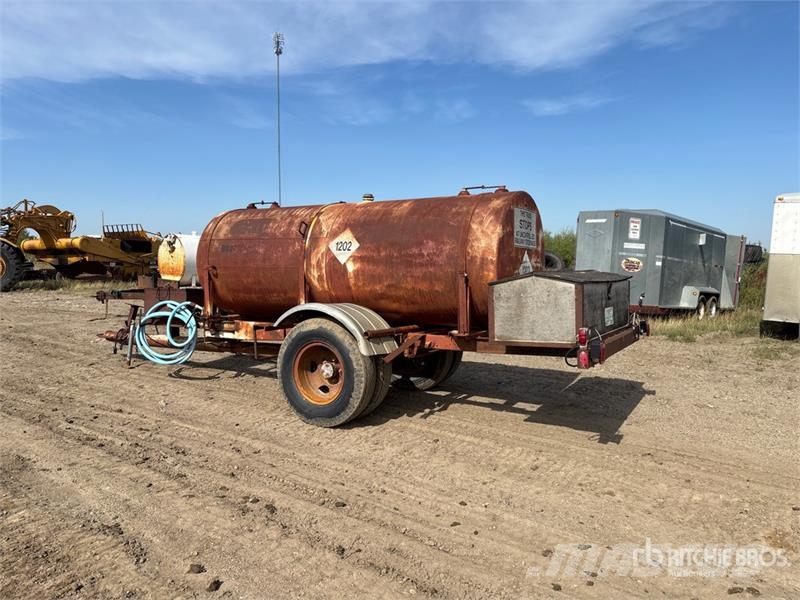  S/A Custom Built Fuel Trailer Tartályos pótkocsik