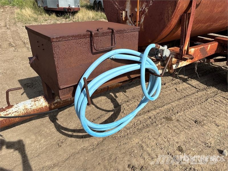  S/A Custom Built Fuel Trailer Tartályos pótkocsik